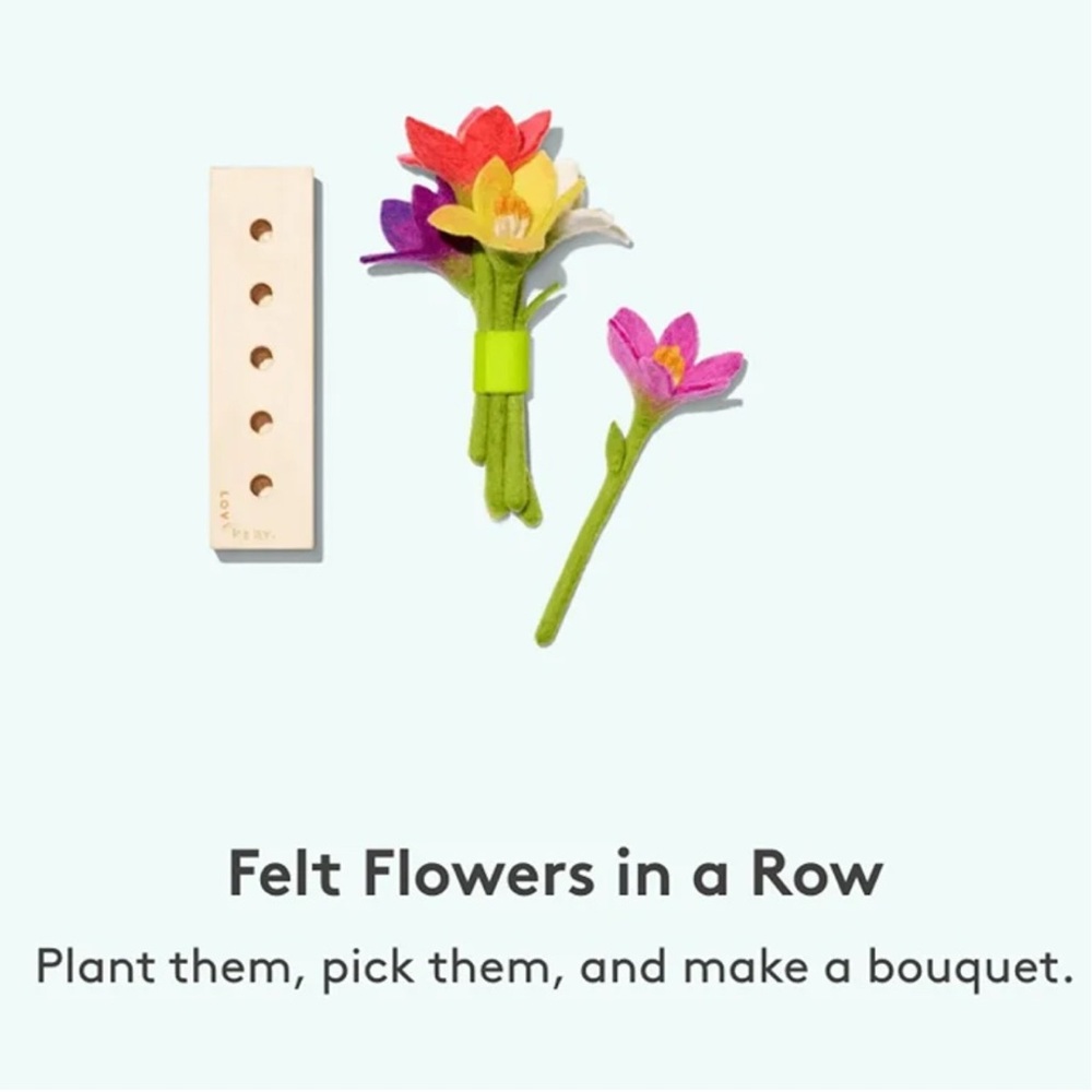Lovevery Felt Flowers in a Row Bouquet Set